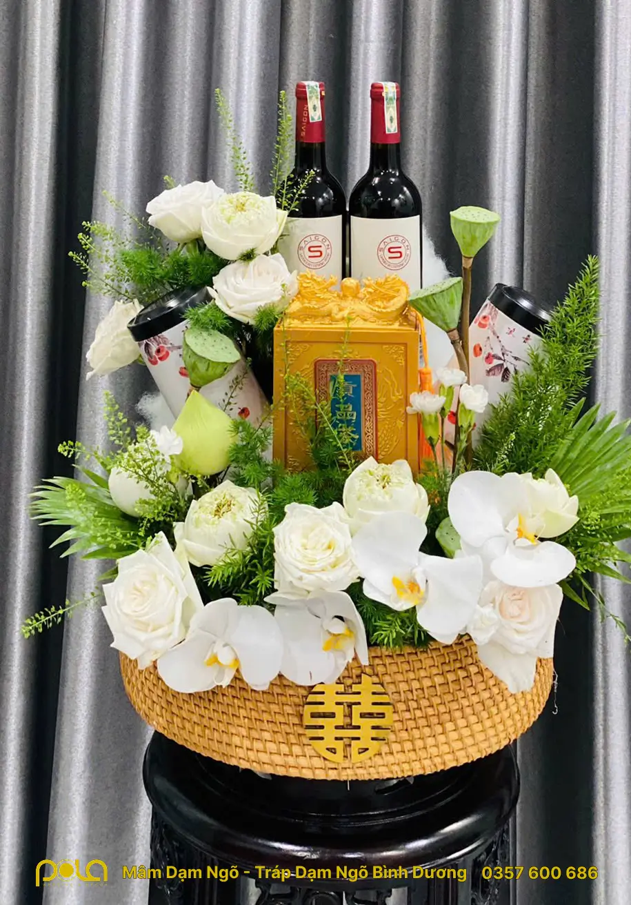 Mẫm mâm dạm ngõ, tráp dạm ngõ Bình Dương Pola Wedding làm cho khách hàng